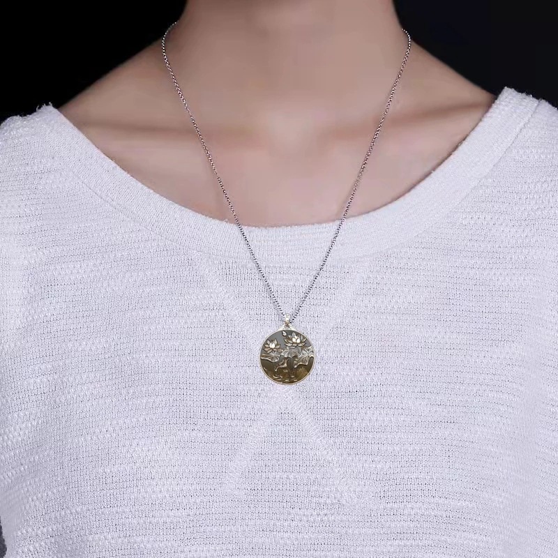 Mặt Dây Chuyền Bạc Hình Hoa Sen / Cá Chép Tròn Màu Trơn An Toàn Cho Nữ