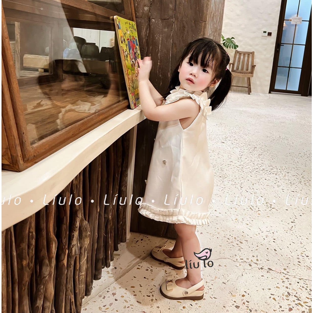 Váy Thiết Kế Đính Nơ Xinh Xắn