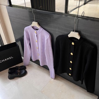 QEKE 23 Early Autumn new fashion hollow-out old flower metal twist buckle decorative temperament socialite Slim knitted cardigan