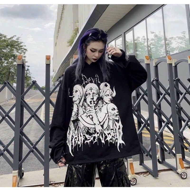 Áo khoác hoodie in Devil form rộng dưới 70kg