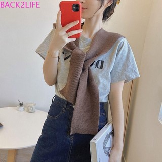 Lưng2 khăn choàng cổ dệt kim kẻ sọc trắng đen dễ phối đồ cho nữ