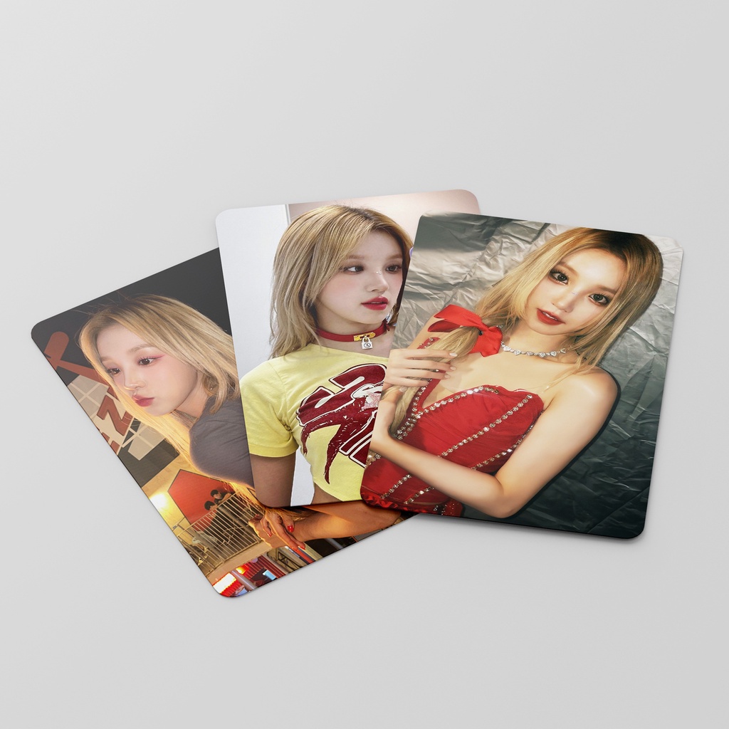 GIDLE YUQI HEAT Photocard I-DLE Lomo Card Postcard