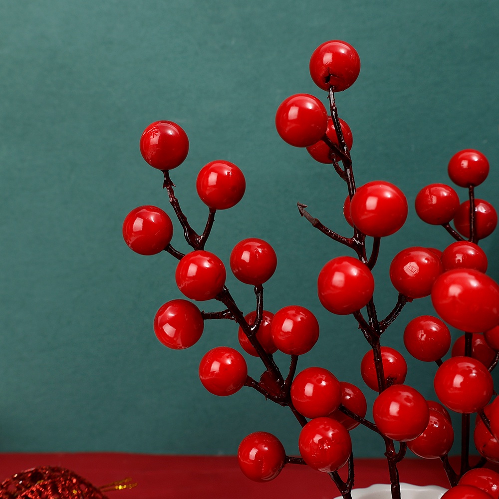 Bó 5 Nhánh Cây Thông Đỏ Nhân Tạo Trang Trí Giáng Sinh