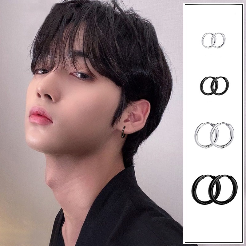 1 Khuyên Tai Tròn Bằng Thép Không Gỉ Bóng Cổ Điển Màu Vàng / Bạc Thời Trang unisex