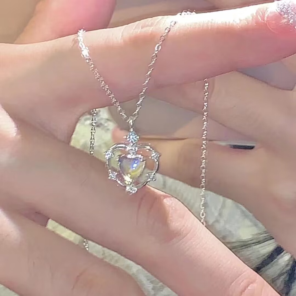 Vòng cổ Hình Trái Tim Màu gradient Thời Trang Mùa Đông Cho Nữ