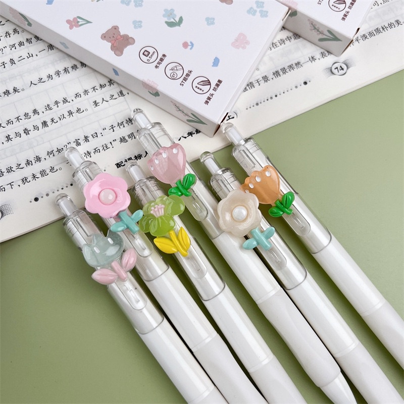 Bút Bi Bấm deli dupe gắn charm hoa nhí Mực Gel Đen Ngòi 0.5mm đáng yêu