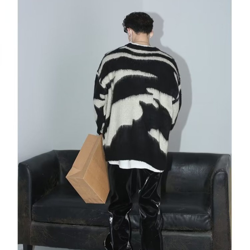 Áo sweater Dáng Rộng Họa Tiết Kẻ Sọc Phong Cách Nhật Bản Thời Trang Cao Cấp Cho Nam