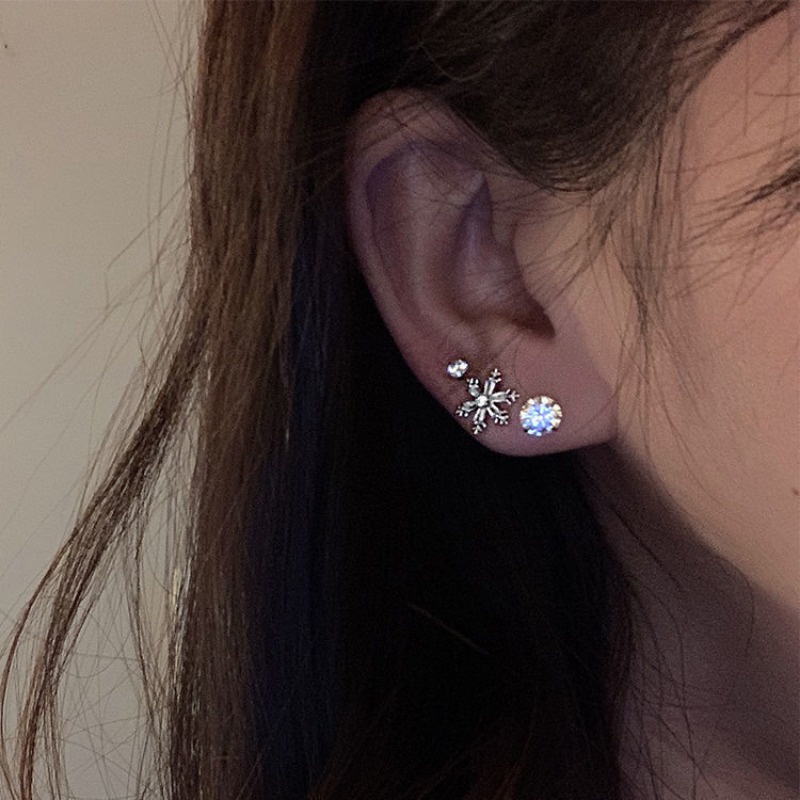 Khuyên Tai Xỏ Xỏ Lỗ Hình Nơ Và Ngôi Sao Nhiều Kiểu Dáng Dành Cho Nữ