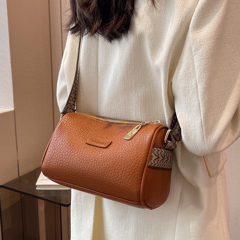 Túi Đeo Chéo Vai Thời Trang Năm 2023 Sành Điệu Cho Nữ