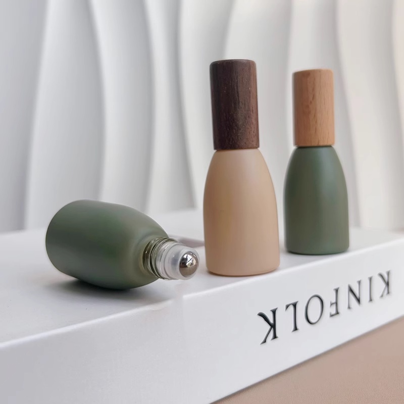 [logo Tùy Chỉnh] Chai Rỗng 12 Lọ Thủy Tinh Lăn Mẫu Xà Lừ Tự Nhiên Đựng Tinh Dầu Đi Du Lịch Cao Cấp