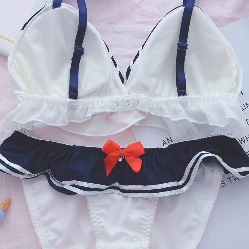 Bộ Đồ Lót Mỏng Không Gọng Phù Hợp Với Ngực Phẳng Và Ngực Nhỏ