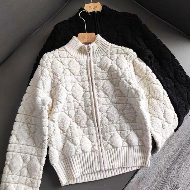 Áo Khoác len quả trám chất len xù mềm mịn Vivienne