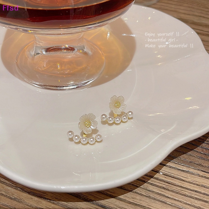 Luimo Bông Tai Ngọc Trai Hình Bông Hoa Phong Cách Hàn Quốc Dễ Thương Thời Trang Cho Nữ