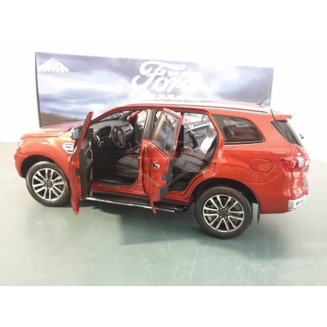 Xe mô hình Ford Everest, tỉ lệ 1:18, Dealer