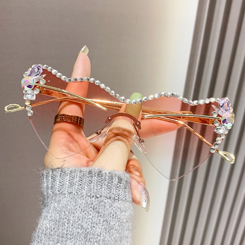 Kính Mát Hình Trái Tim Không Gọng Thời Trang Cho Nữ Màu Sắc