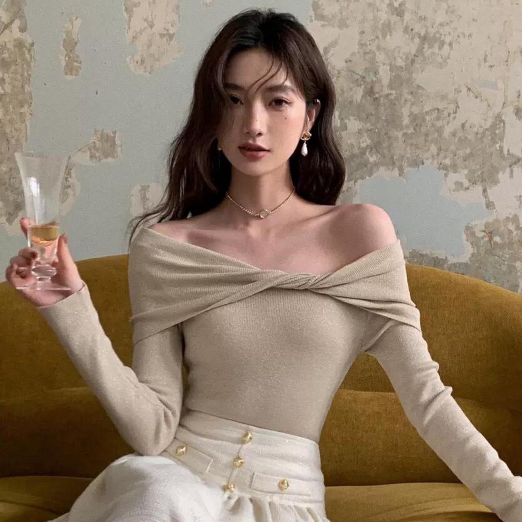 Áo kiểu lệch vai tay dài DaaLaa Store phối nút thắt phong cách đơn giản A5900