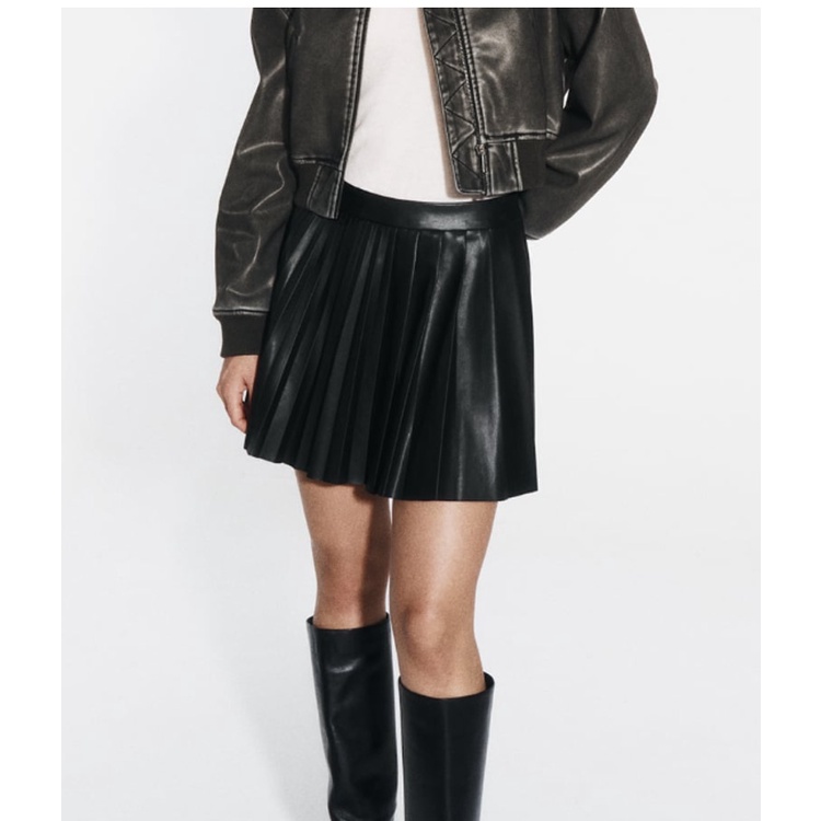 Zara Chân Váy mini Giả Da Xếp Ly Phối Khóa Kéo Bên Hông Thời Trang Thu Đông Cá Tính 238372284