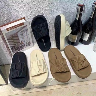  Dép nữ QUAI NGANG NHÚN giản dị đế mềm thời trang dép bánh mì cao cấp đế chống trơn trượt có hộp  Mã 995  