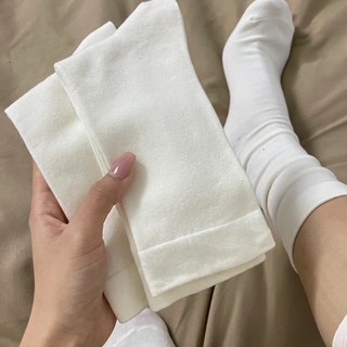 Tất/Vớ Basic Hàn Quốc Trắng Đen Cao Cổ Phong Cách Y2K
