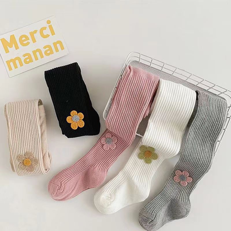 QUẦN TẤT ĐÍNH HOA SIÊU XINH CHO BÉ