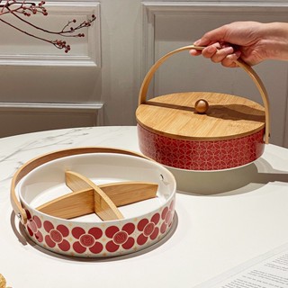  Khay mứt hộp đựng mứt tết bằng sứ nắp gỗ hình tròn 4 ngăn họa tiết đỏ chào năm mới - Gọn Decor 
