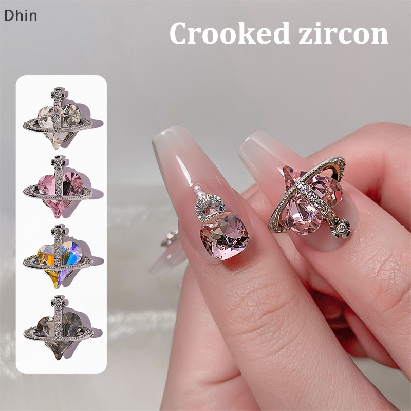 Bộ 5 Phụ Kiện Trang Trí Móng Tay Hình Trái Tim / Hành Tinh 3d Bằng Hợp Kim