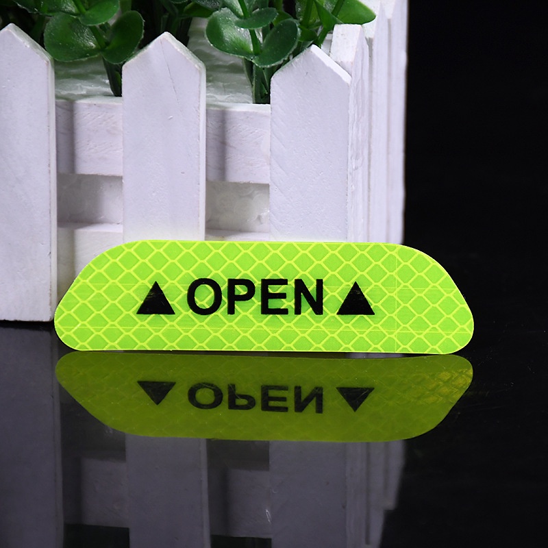 Bộ 4 Băng Keo Dán Phản Quang Cảnh Báo An Toàn Cho Cửa Xe Hơi