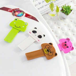 Combo 4 dụng cụ hỗ trợ mở nắp bồn cầu hình thú - SUNND