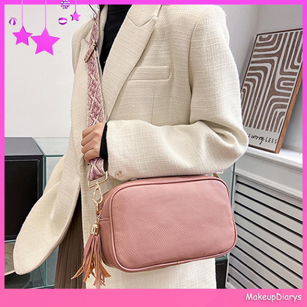 ★ Đồ Trang Điểm Trang Điểm ★ Túi Xách Đeo Chéo Màu Trơn Phối Tua Rua Thời Trang 2023 Sang Trọng Cho Nữ