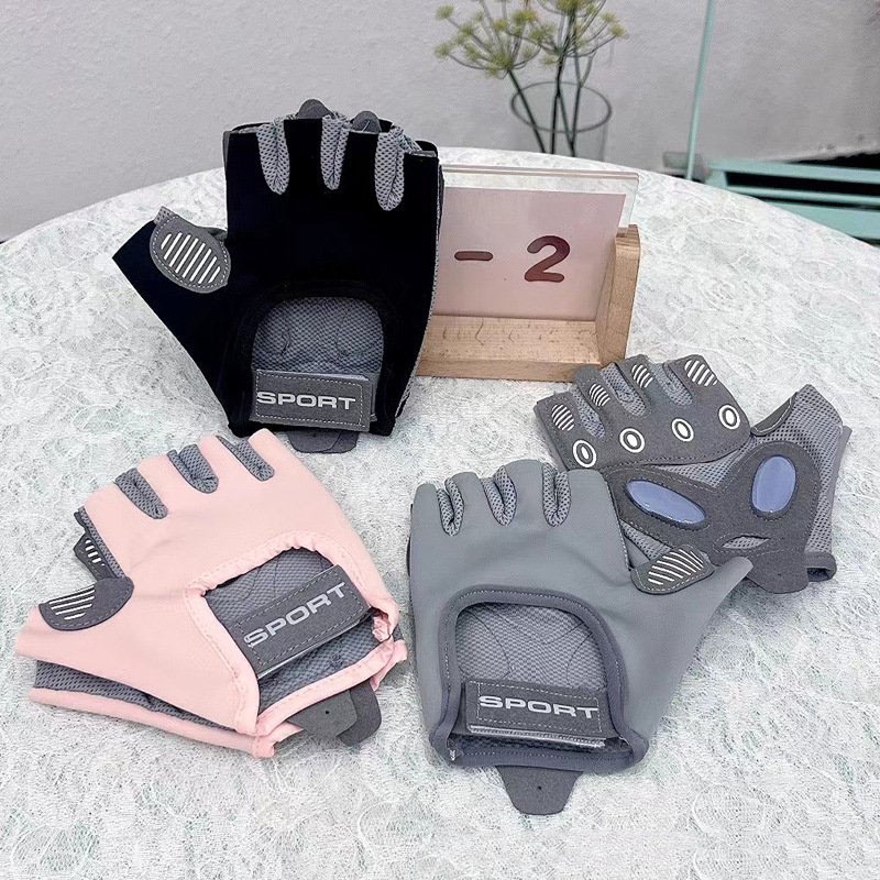 Găng Tay Sport Tập Gym Nữ Chống Trượt Tập Yoga, Gym, Goft, Đạp Xe, Đệm Silicon Cao Cấp