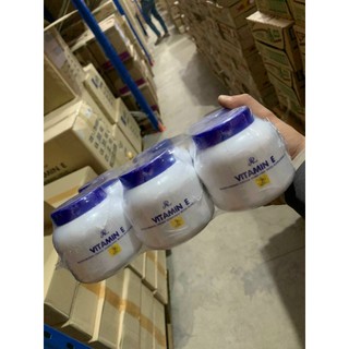 Kem dưỡng ẩm Aron Vitamin E thái lan