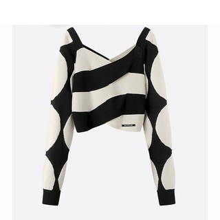Áo sweater Cổ Vuông Dáng Ôm Màu Trắng Đen Thời Trang Xuân Hè 2023 Cho Bạn Gái