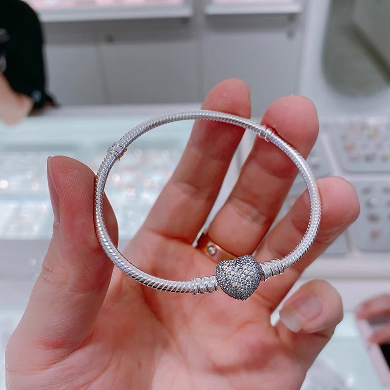 Vòng Tay bạc S925 Pandora Moments Sparkling Heart Clasp Snake Chain Bracelet Pan5015 Fullbox
