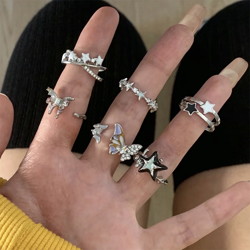 Nhẫn Hợp Kim Hình Bướm Đính Đá Xinh Xắn Cho Nữ