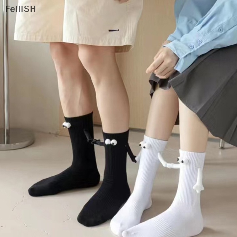 Vớ cotton Cặp Đôi Nam Châm Hút Tay Màu Trắng Đen unisex 439br