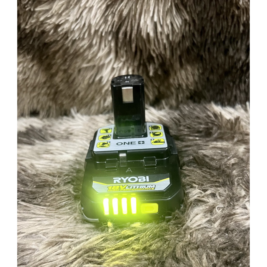 Pin Ryobi ONE + HP 18V có báo pin , like new đẹp.