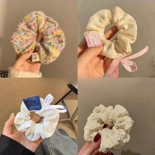 1 dây cột tóc bằng len mềm nhiều màu sắc
