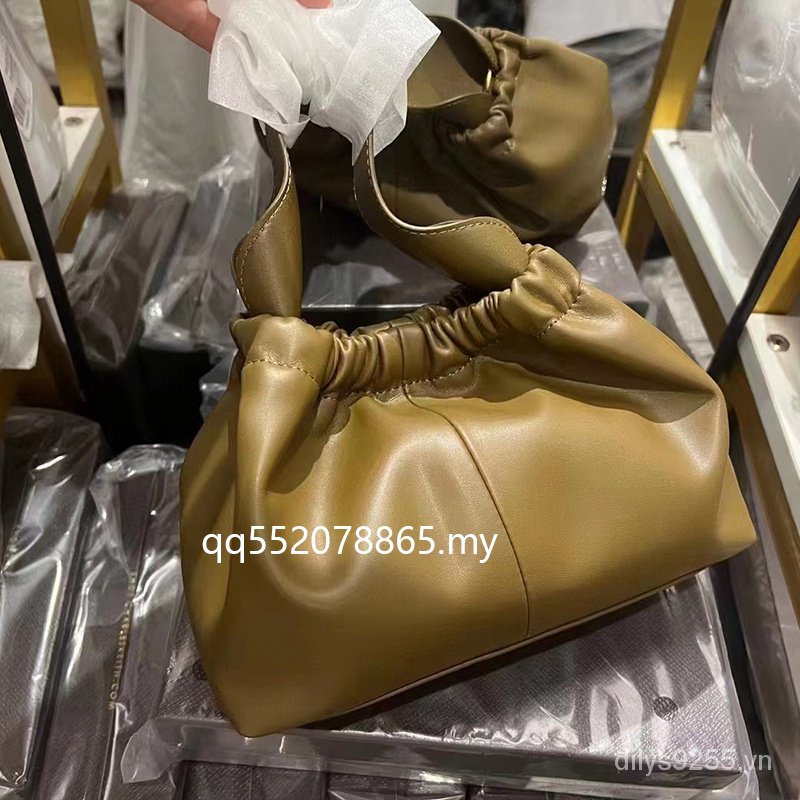 New cnk23 new cnk23 new 10151320 Thời Trang Túi Xách Đeo Vai Hình Đám Mây Mềm Mại Phối Dây Xích Dành Cho Nữ