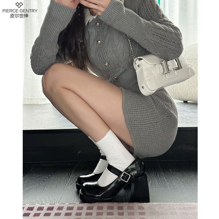 Giày Cao Gót Mũi Tròn Phối Khóa Cài Thời Trang