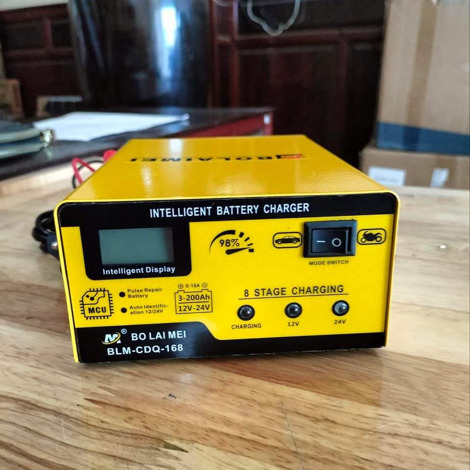 Sạc bình acquy ô tô  12V-24V - 200AH thông minh tự động ngắt khi đầy - BTN -Màu vàng