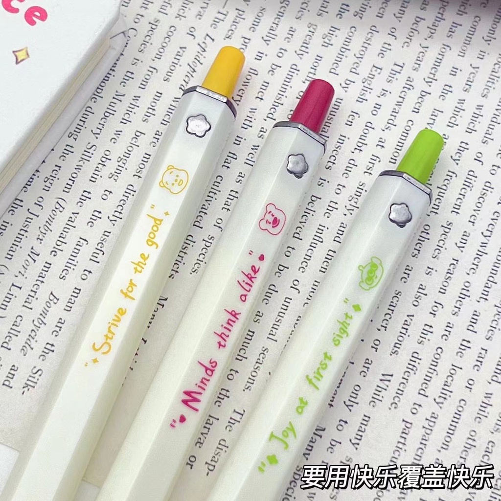 Bút Mực Đen Nhanh Khô Ngòi 0.5mm In Họa Tiết Hoạt Hình Chất Lượng Cao Cho Học Sinh