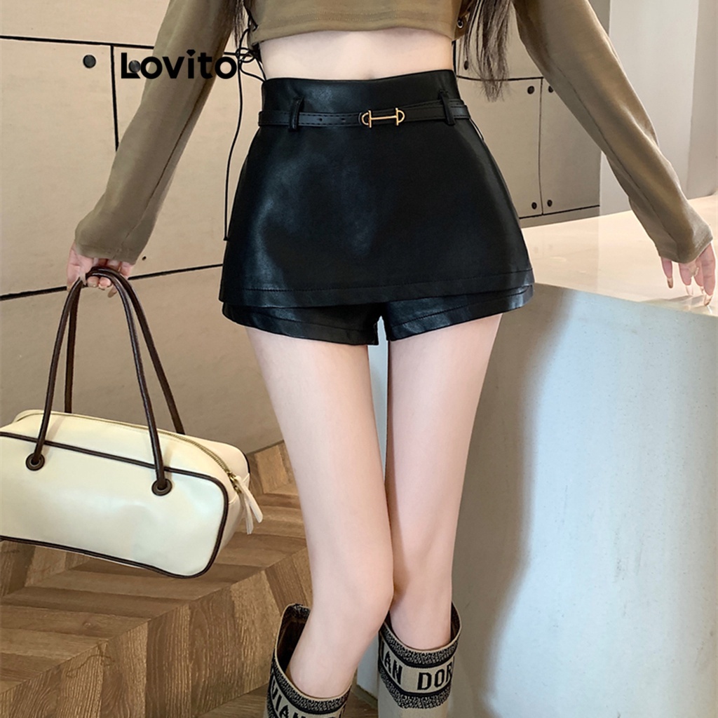 Lovito Quần short váy cạp cao trơn đơn giản cho nữ LNA27061 (Đen)
