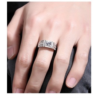Nhẫn Nam Chạm Hoa Văn Đính Đá Titan Ko Đen TT4814