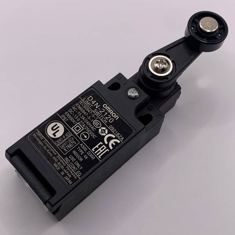 Công tắc giới hạn an toàn và tự động hóa công việc mới D4N-2120 D4N Thương hiệu chính hãng
