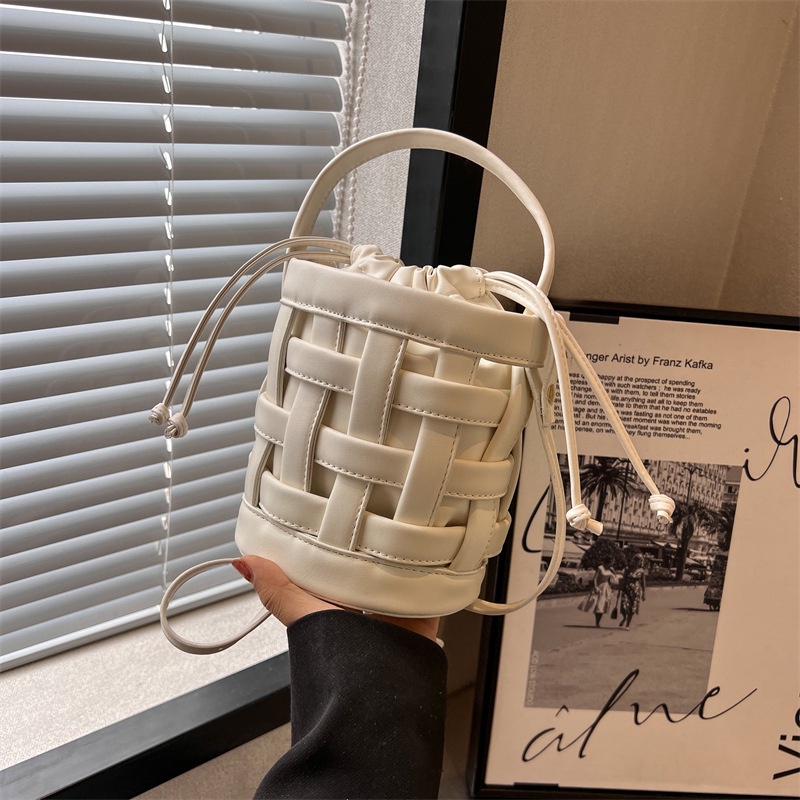 Túi Đeo Chéo Đan Len Thủ Công Phong Cách Phương Tây Thời Trang 2023 Cho Nữ