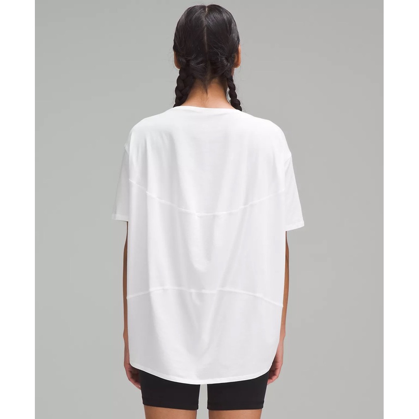 Áo ngắn tay Lulu Back In Action Shorts Sleeve