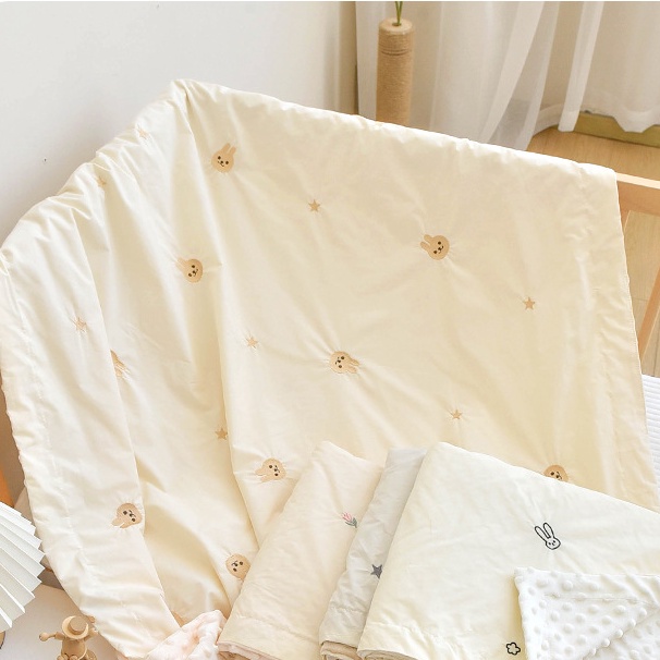 Chăn cotton Màu Trơn Thoáng Khí Cao Cấp Dành Cho Em Bé
