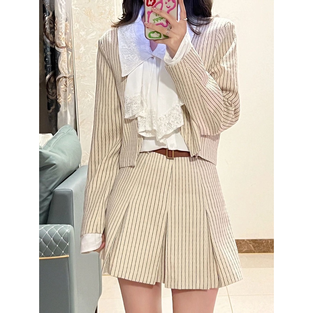 Set Áo Khoác Ren + Chân Váy Xếp Ly Thời Trang Nữ