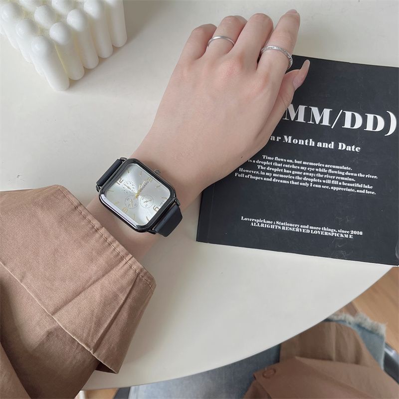 Đồng Hồ Đeo Tay Mặt Vuông Lớn Thời Trang Cho Nữ