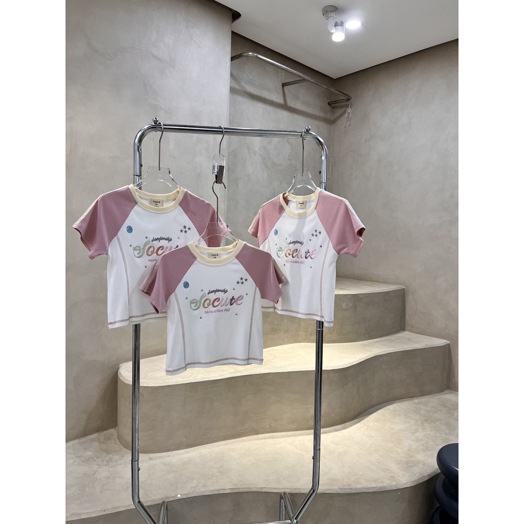 Áo grap.lang crop so.cute louis.h